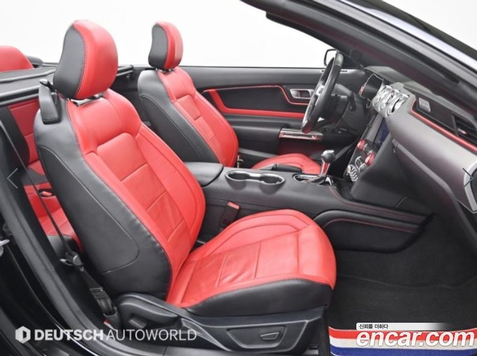 Ford Mustang Convertible