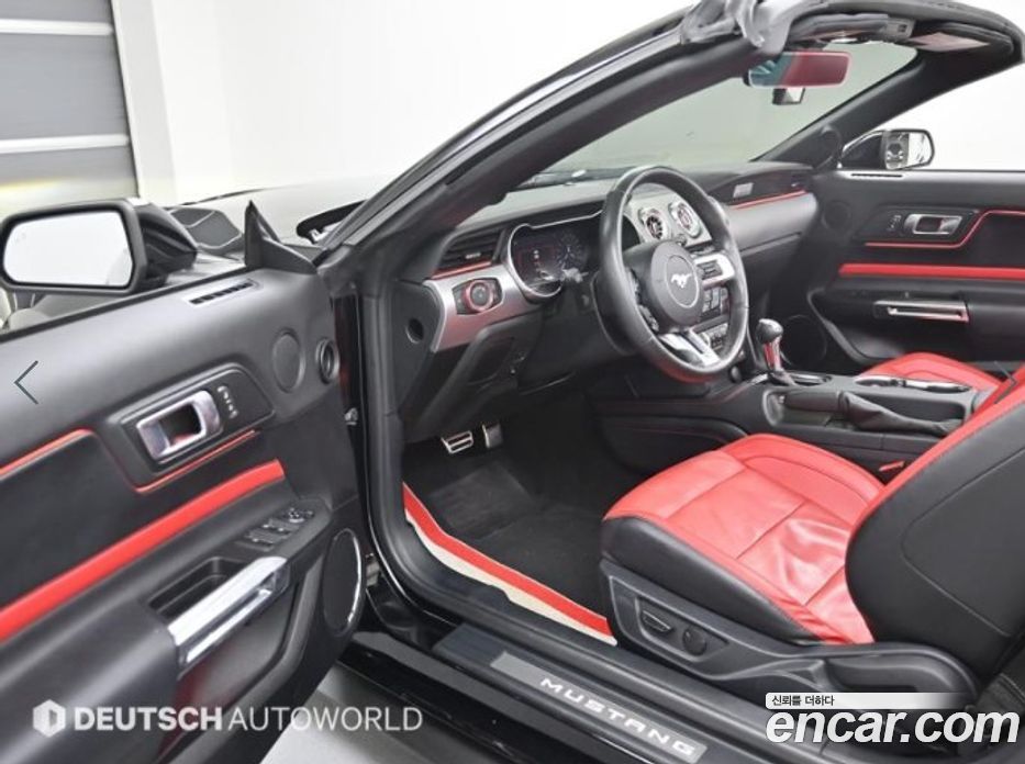 Ford Mustang Convertible