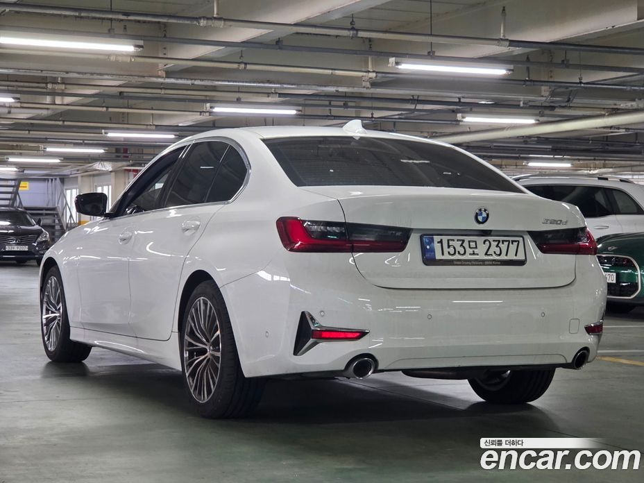 BMW 3-Series 320D Luxury