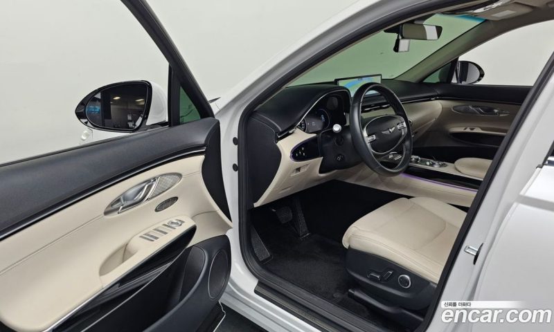 Genesis GV70 2.5T Gasoline 2WD