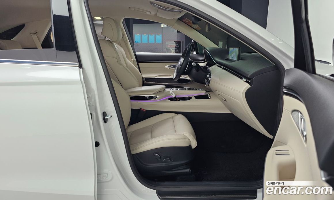 Genesis GV70 2.5T Gasoline 2WD