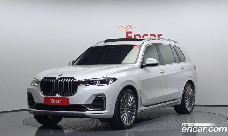 BMW X7 xDrive i40 Design Pure Excellence 7-Seater