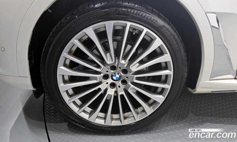 BMW X7 xDrive i40 Design Pure Excellence 7-Seater