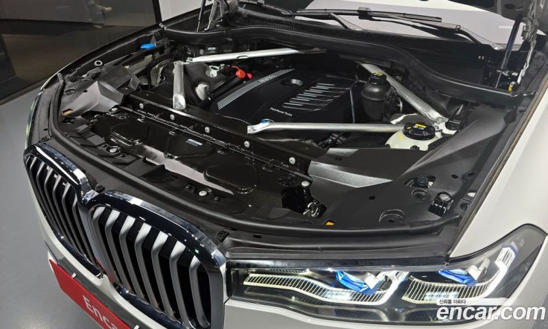 BMW X7 xDrive i40 Design Pure Excellence 7-Seater