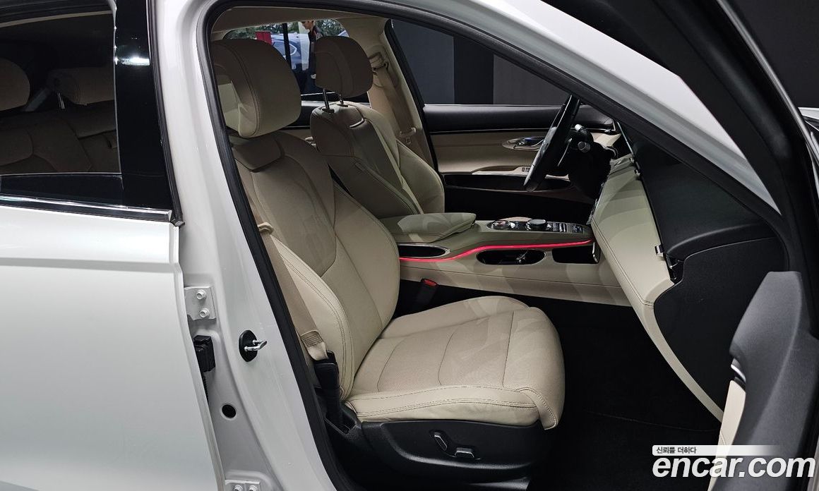 Genesis GV70 2.5T Gasoline 2WD