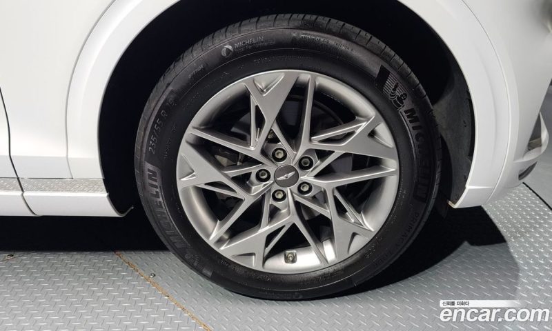 Genesis GV70 2.5T Gasoline AWD