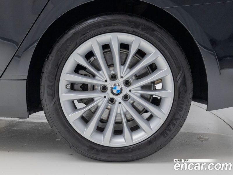 BMW 5-Series i530 Luxury