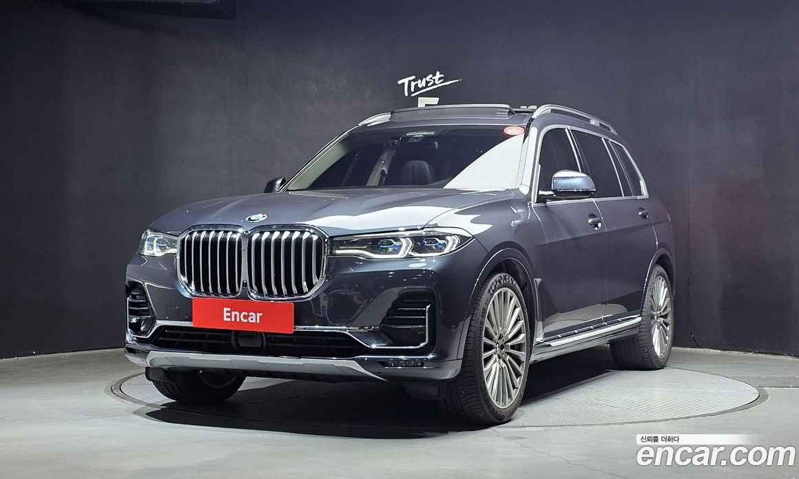 BMW X7 xDrive i40 Design Pure Excellence 7-Seater