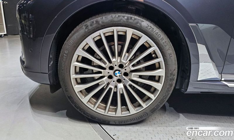 BMW X7 xDrive i40 Design Pure Excellence 7-Seater