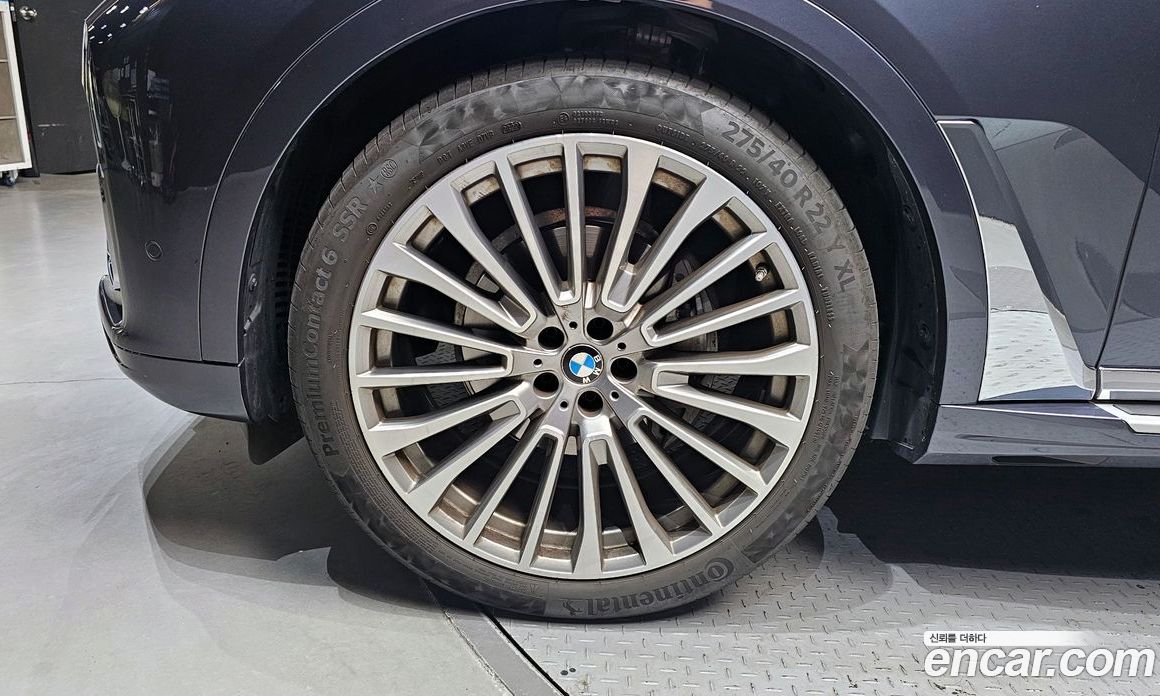 BMW X7 xDrive i40 Design Pure Excellence 7-Seater