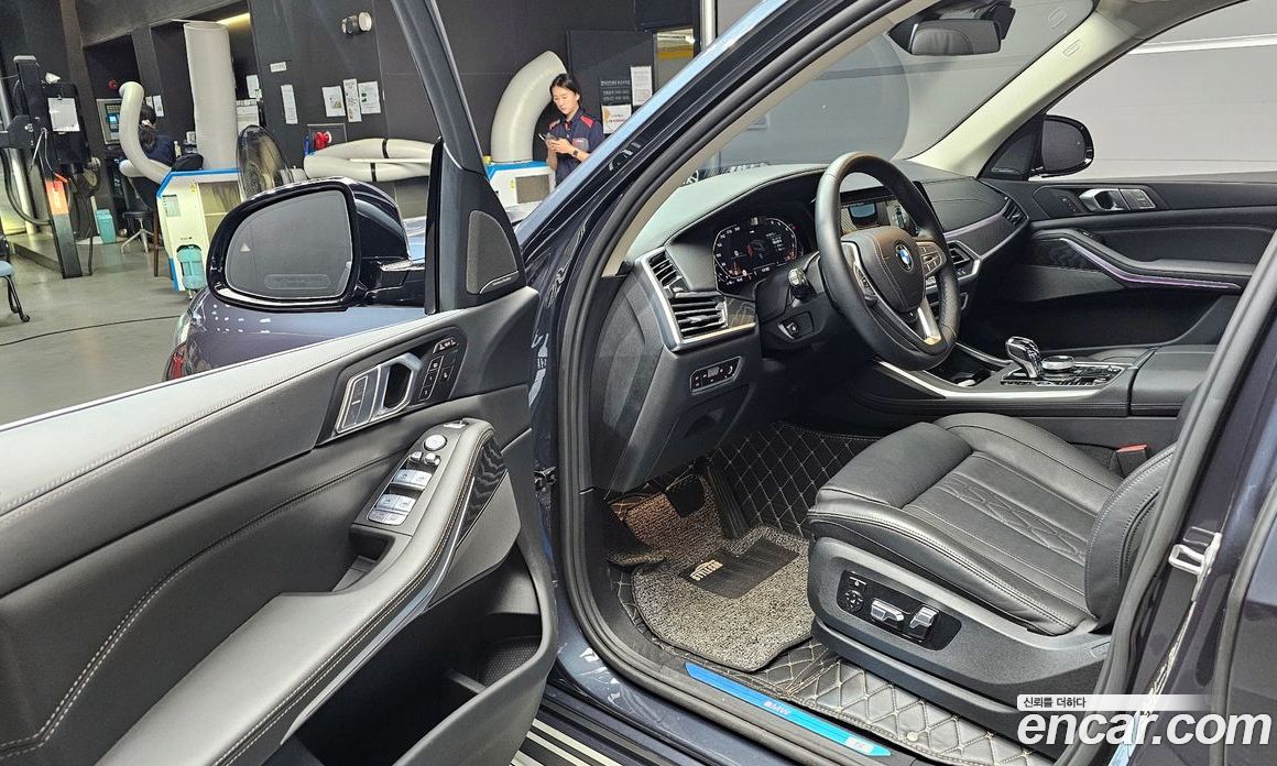 BMW X7 xDrive i40 Design Pure Excellence 7-Seater