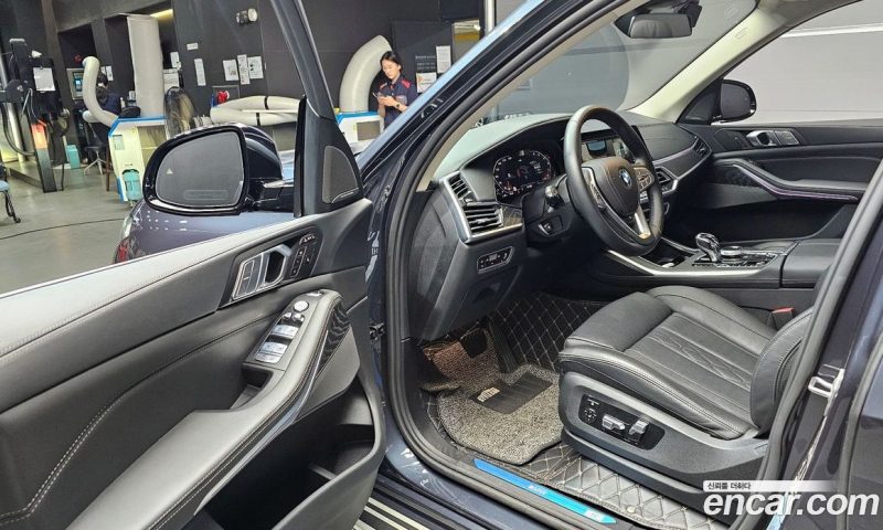 BMW X7 xDrive i40 Design Pure Excellence 7-Seater