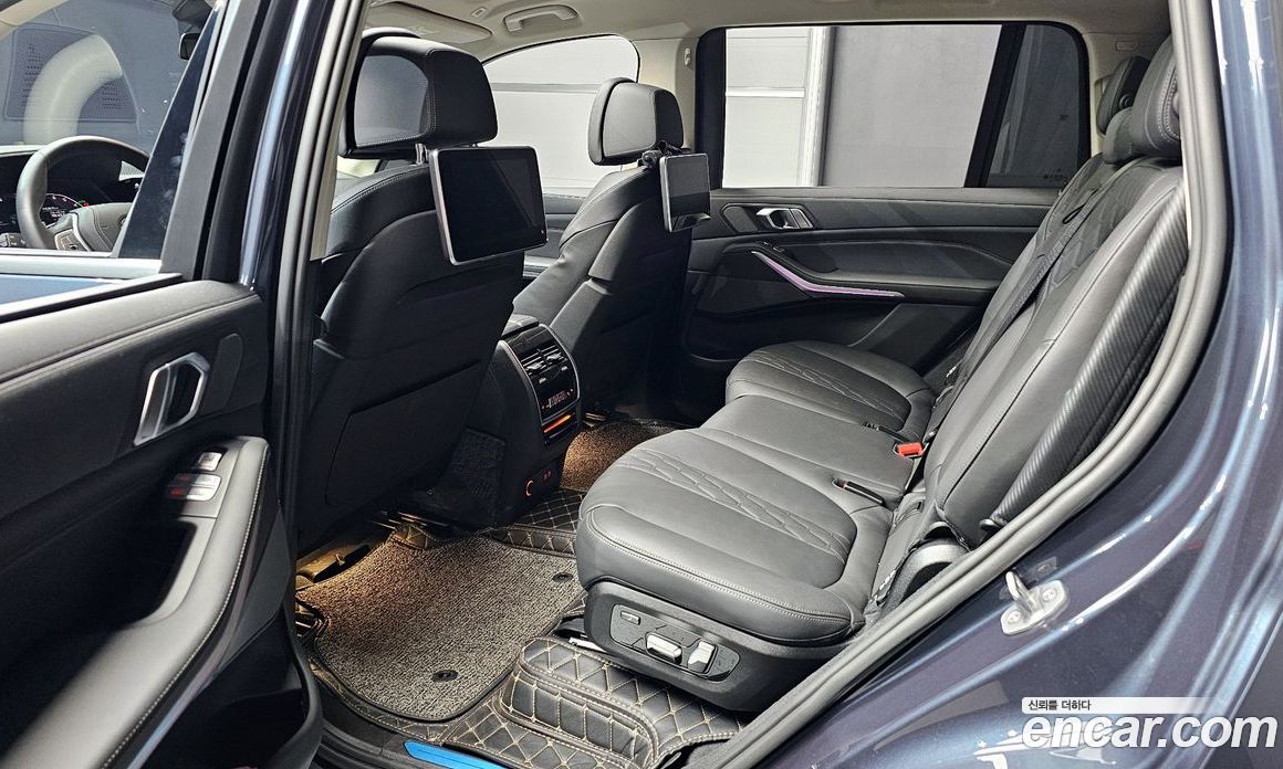 BMW X7 xDrive i40 Design Pure Excellence 7-Seater