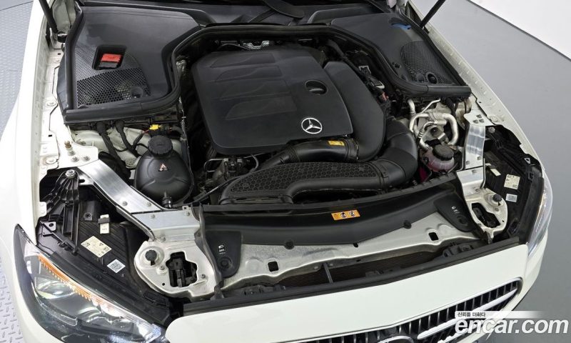 Mercedes Benz E-Class E350 4MATIC Avantgarde