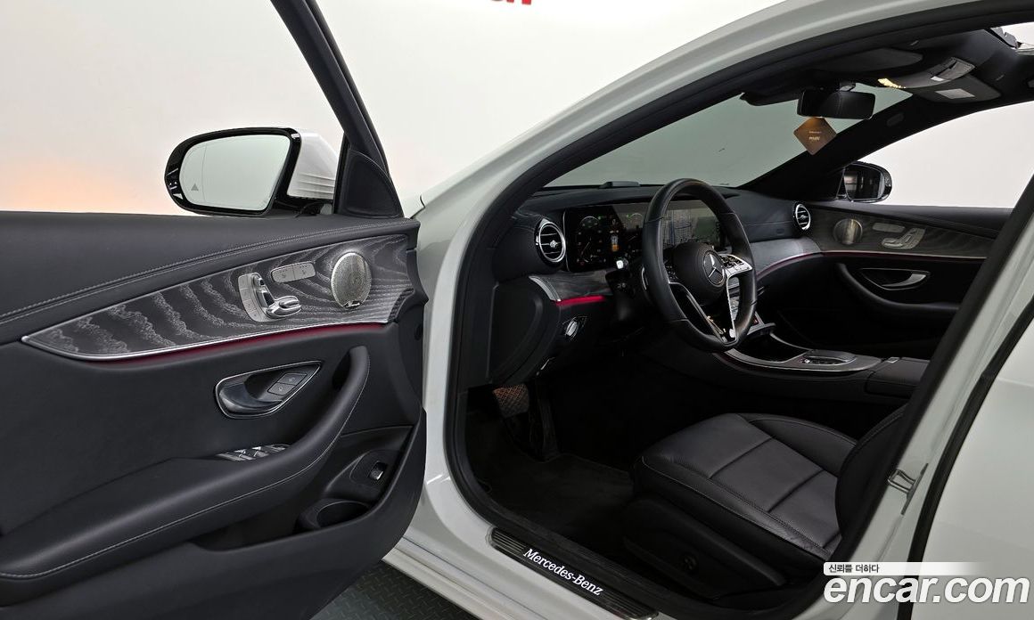 Mercedes Benz E-Class E350 4MATIC Avantgarde