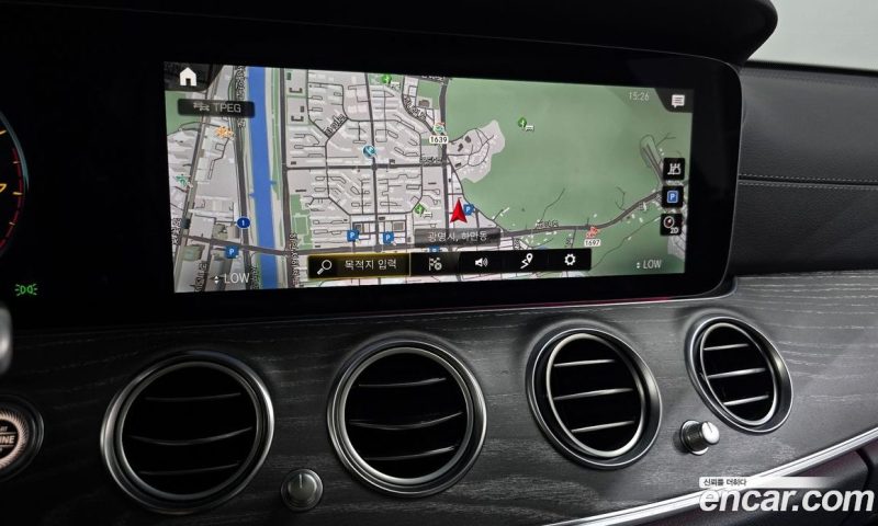 Mercedes Benz E-Class E350 4MATIC Avantgarde