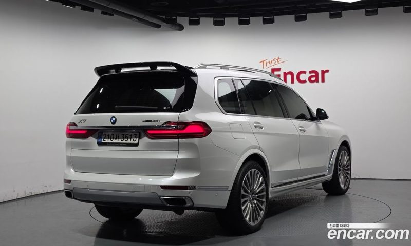 BMW X7 xDrive i40 Design Pure Excellence 7-Seater