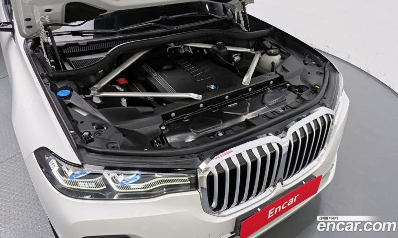 BMW X7 xDrive i40 Design Pure Excellence 7-Seater