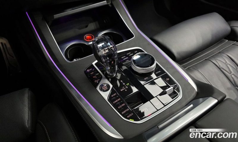 BMW X7 xDrive i40 Design Pure Excellence 7-Seater