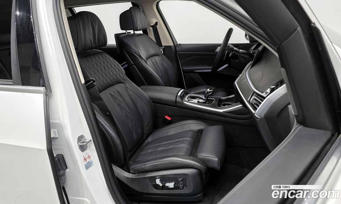 BMW X7 xDrive i40 Design Pure Excellence 7-Seater