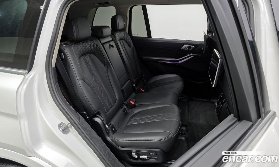 BMW X7 xDrive i40 Design Pure Excellence 7-Seater