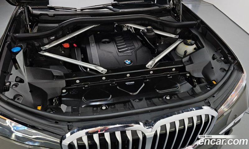 BMW X7 xDrive i40 M Sport 6STR