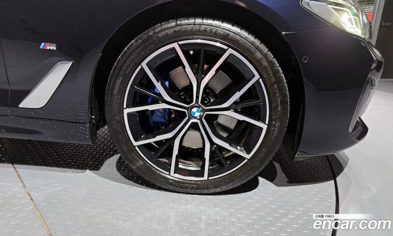 BMW 5-Series i530 xDrive M Sport Package